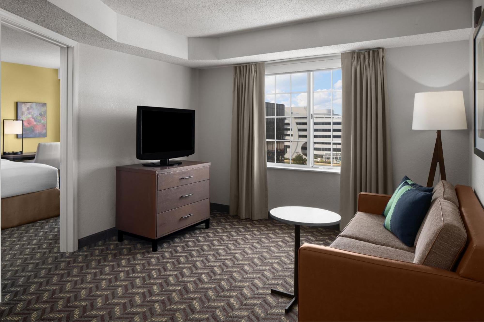 Residence Inn By Marriott Tysons Тайсънс Корнър Екстериор снимка