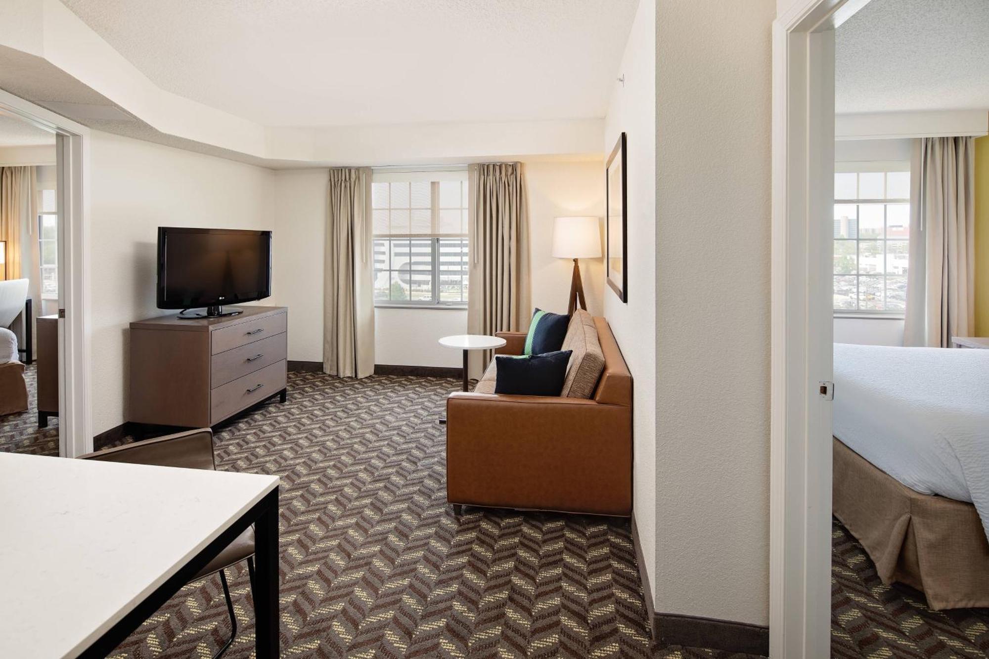 Residence Inn By Marriott Tysons Тайсънс Корнър Екстериор снимка